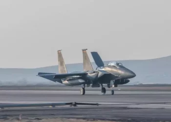 Un avión de combate estadounidense AFCENT F-15 se ve en la base aérea de Nevatim, el 5 de enero de 2023 (Fuerzas de Defensa de Israel).