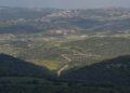 La frontera israelí con el Líbano, vista desde el lado israelí, 8 de abril de 2024. (Ayal Margolin/Flash90)