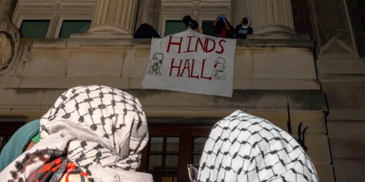Manifestantes en campus de EE. UU. entrenaron con grupos antiisraelíes