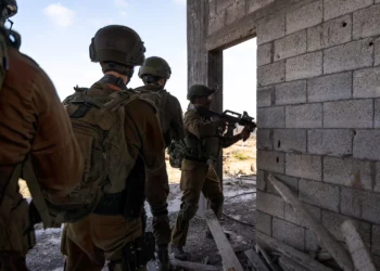 Soldados FDI matan a varios terroristas en combates a corta distancia en Rafah