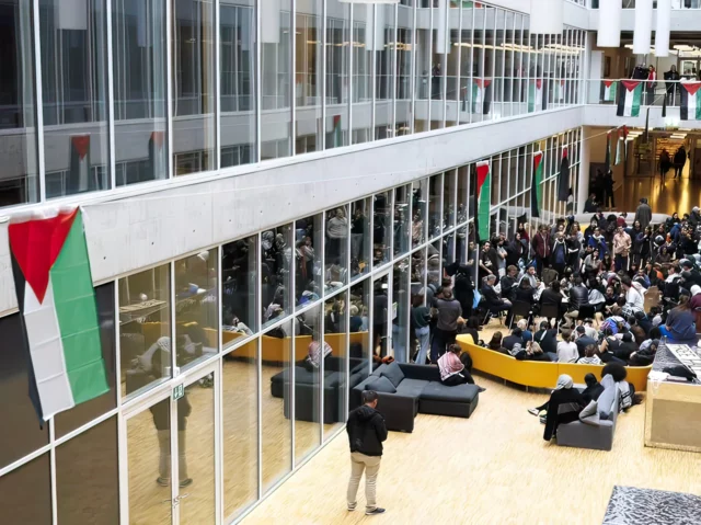 Universitarios suizos ocupan edificio y exigen fin de cooperación científica con Israel