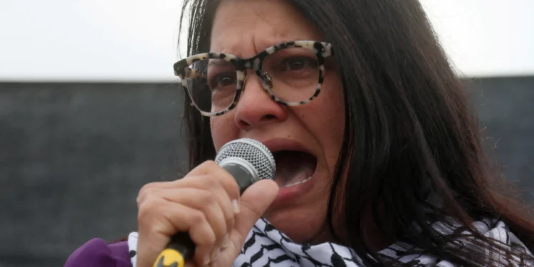 Rashida Tlaib pide a la CPI que arreste a Netanyahu