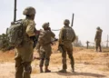 Las tropas de las FDI operan en el corredor central de Gaza, en una imagen publicada el 1 de mayo de 2024. (Fuerzas de Defensa de Israel)