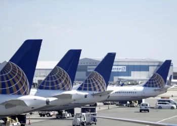 United Airlines prolonga suspensión de vuelos de Newark a Tel Aviv