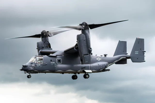 ¿Es el V-22 Osprey un helicóptero o un avión?