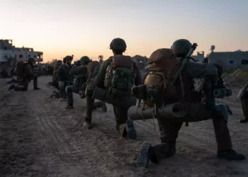 Tropas israelíes operando en la Franja de Gaza en una imagen sin fecha publicada por el ejército el 12 de mayo de 2024 (Fuerzas de Defensa de Israel)