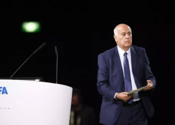 El presidente de la Federación Palestina de Fútbol, Jibril Rajoub, tras su discurso en el congreso de la FIFA en Moscú, el 13 de junio de 2018. (Alexander Zemlianichenko/AP)