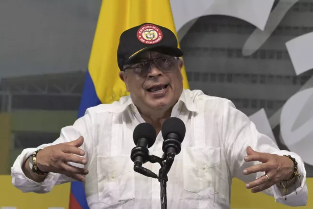 Petro de Colombia a Netanyahu: “Lanzar bombas a inocentes no te convierte en héroe”