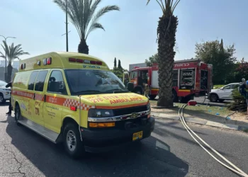 Dos heridos por la explosión de un coche en Rehovot