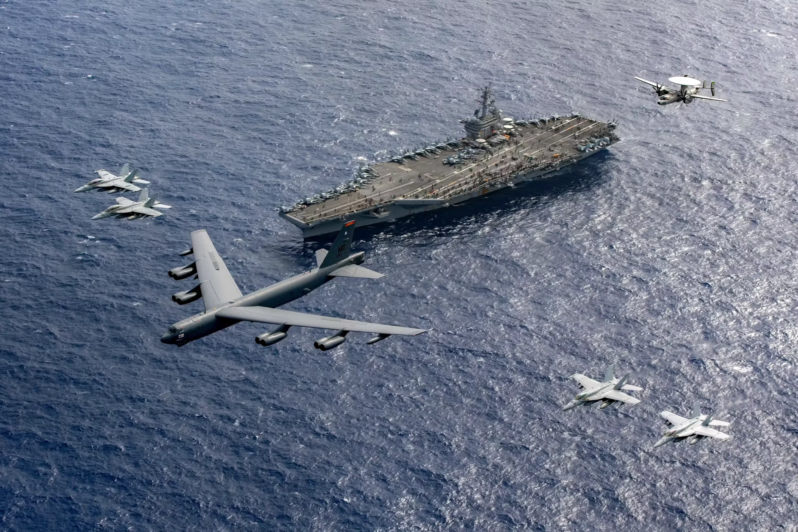 Mejoras en el legendario bombardero B-52 Stratofortress