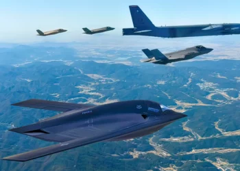 Comparación técnica: B-52H Stratofortress vs B-21 Raider