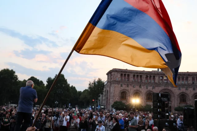 Israel convoca al embajador de Armenia