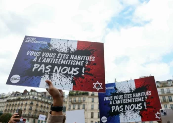 Seis menores judíos atacados fuera de cine en suburbio de París
