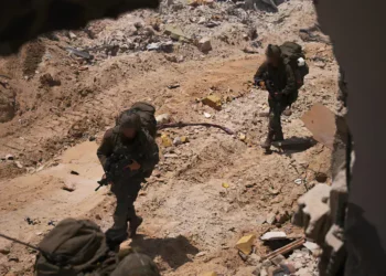 Dos soldados gravemente heridos en el sur de Gaza