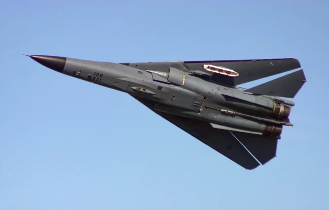 El F-111 Aardvark y su legado en la aviación militar mundial