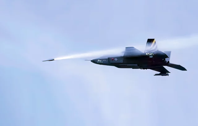 KF-21 Boramae realiza primer disparo exitoso del misil IRIS-T