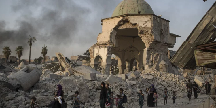 Hallan bombas del Estado Islámico en mezquita al-Nouri en Mosul