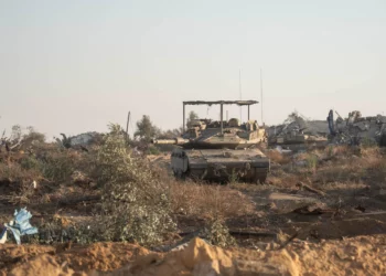 Las FDI eliminan a decenas de terroristas de Hamás en el centro de Gaza