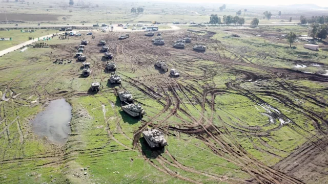 Israel prepara el Golán para ampliar su ofensiva contra Hezbolá