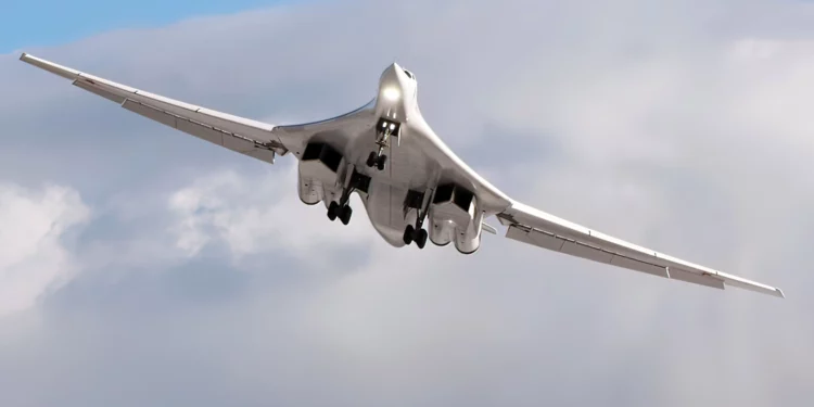Tu-160M2: El renovado bombardero ruso que preocupa a la OTAN