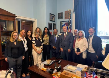 Delegación de residentes del norte de Israel visita la Casa Blanca