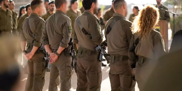Miembros de una nueva unidad antiterrorista, LOTAR Otef, asisten a una ceremonia que marca su formación el 3 de junio de 2024 en el sur de Israel. (Fuerzas de Defensa de Israel)