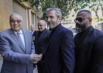 Ministro libanés sugiere retirada de Hezbolá si Israel cesa “violaciones”