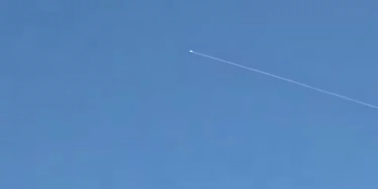 Arrow 3 de Israel intercepta misil balístico hutí lanzado desde Yemen