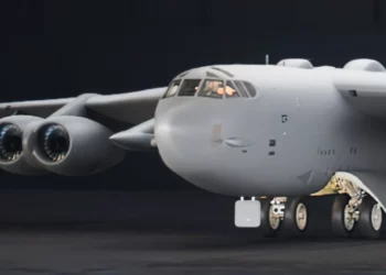 ¿Cuánto entrará en operaciones el nuevo Boeing B-52J?