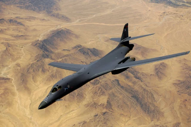 B-1B Lancer logra alcance de 11.000 km a Mach 1.2