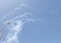 200 cohetes y enjambre de drones de Hezbolá al norte de Israel