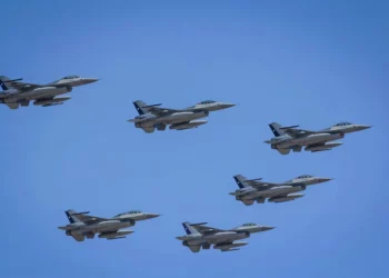 Pilotos rusos esperan los F-16 a Ucrania: Los derribaremos