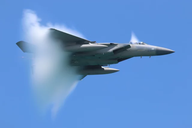 El F-15EX Eagle II se ubica en la clase de velocidad máxima Mach 2,5