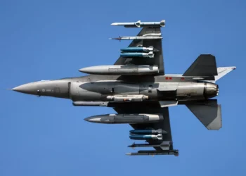 Armamento óptimo para que los F-16 ucranianos enfrenten a Rusia