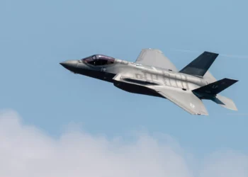 EE. UU. despliega aviones F-15EX y F-35 en Japón