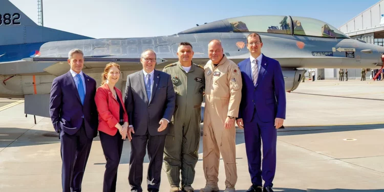 Centro de entrenamiento europeo F-16