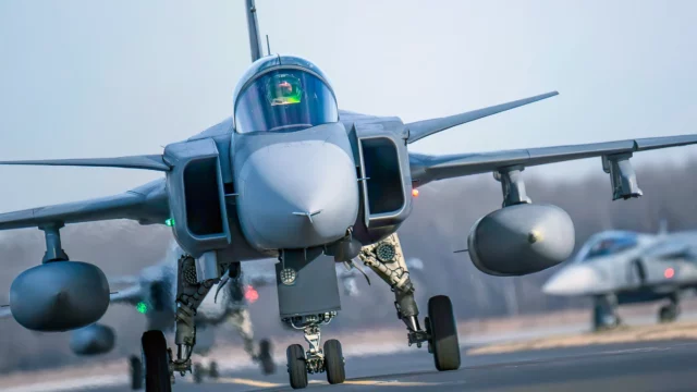 Fuerza Aérea Sueca eleva a 12 su flota de Gripen en Polonia