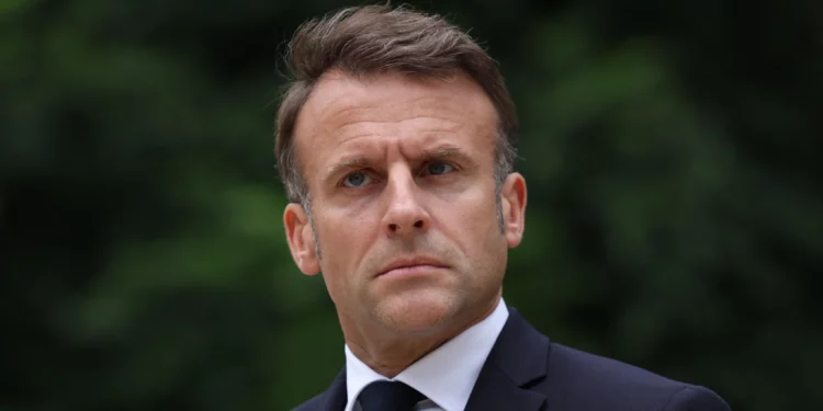 El presidente de Francia, Emmanuel Macron, conversó anoche con varios líderes árabes sobre la guerra en Gaza, informó el Palacio del Elíseo.