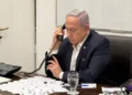 Netanyahu también mencionó durante la llamada su decisión de enviar un equipo negociador para participar en discusiones indirectas con Hamás.