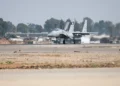 Un caza F-15 es visto en una base aérea de la IAF antes de un ataque israelí en Yemen, el 20 de julio de 2024. (Fuerzas de Defensa de Israel)