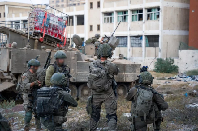 Las FDI atacan a operativos de Hamás en antigua escuela de Gaza
