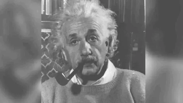 Subastarán carta de Einstein sobre bombas nucleares estadounidenses