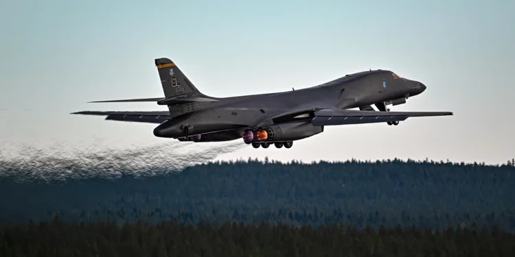 El B-1B Lancer vuelve a Grand Forks después de 30 años