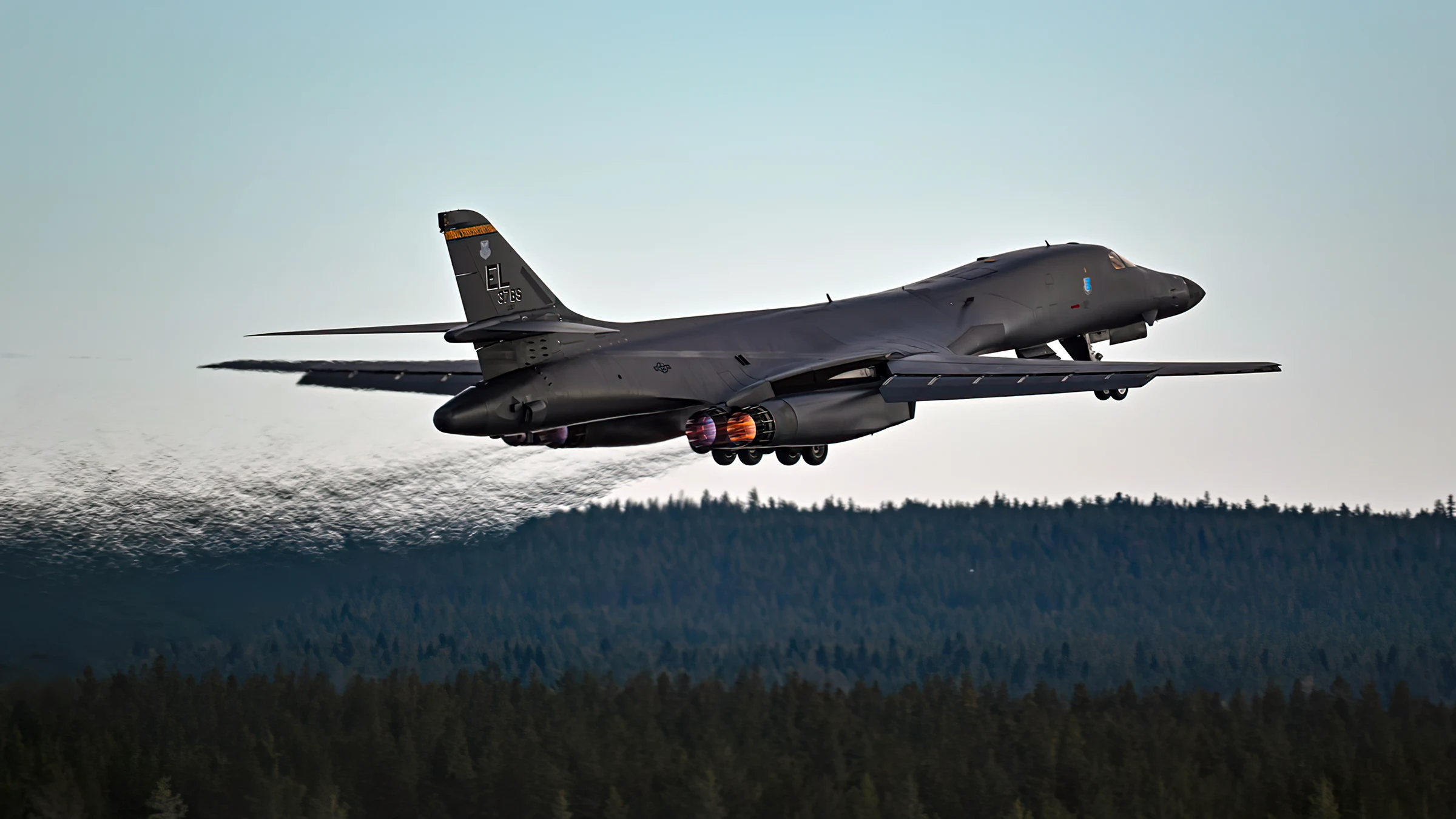 El B-1B Lancer vuelve a Grand Forks después de 30 años