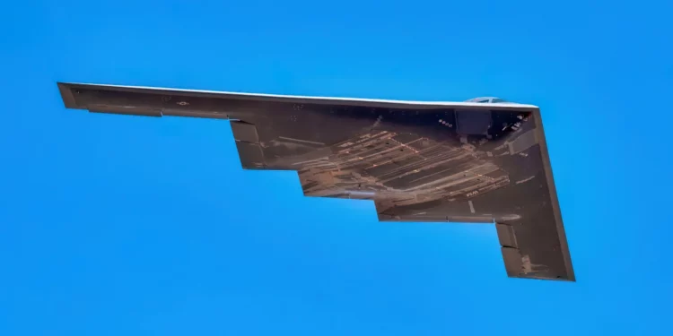 Las limitaciones del B-2 Spirit hace más urgente el B-21 Raider