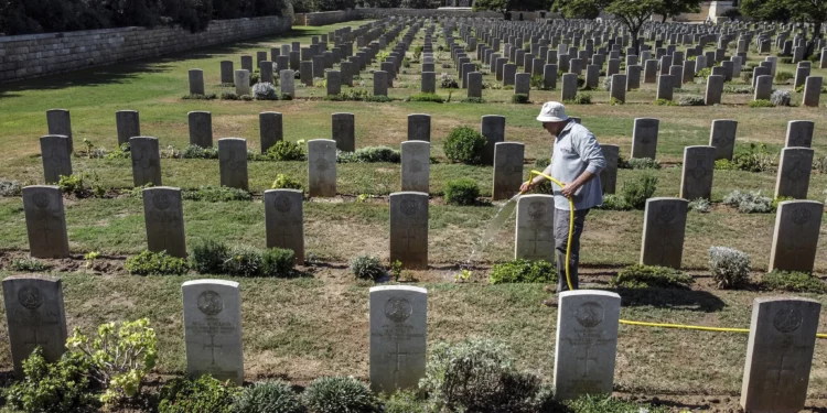 Hamás planeó secuestrar cuerpos de tumbas británicas en Gaza