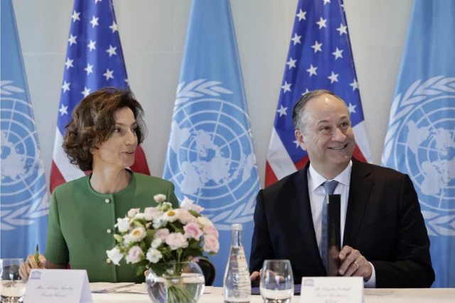 EE. UU. donará $2 M a la UNESCO para combatir el antisemitismo