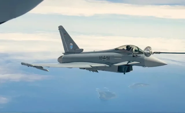Metrea impulsa hazaña al reabastecer Eurofighter en vuelo
