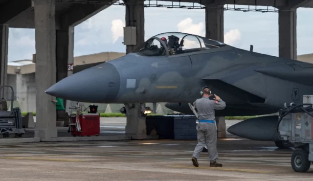 ¡Despedida histórica! Los últimos F-15C dejan Kadena tras 40 años