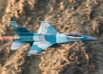 Top Aces revela primer F-16 con esquema Flanker Blue